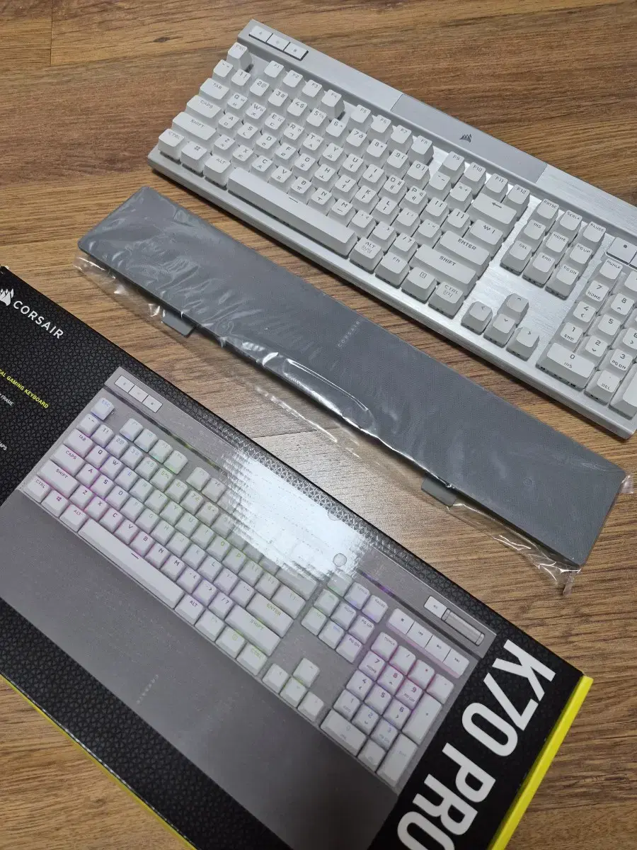 커세어 k70 pro 프로 opx RGB 화이트 키보드